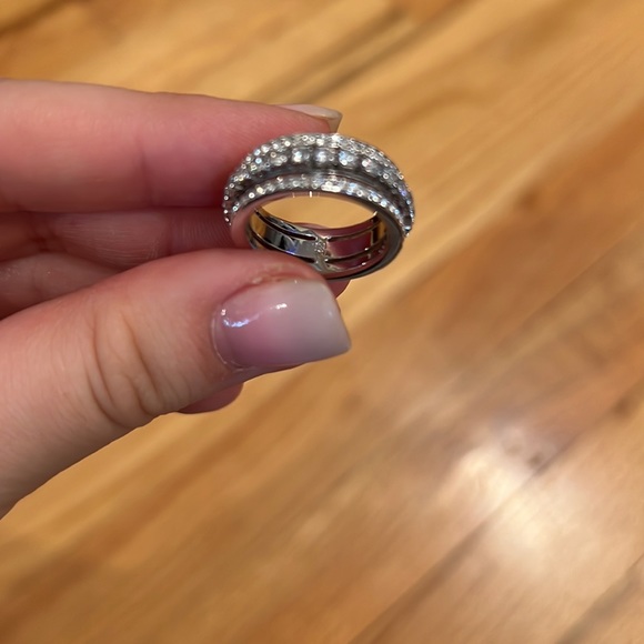 Swarovski Diamond Ring - Picture 3 of 6